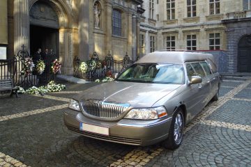 funeralco-begrafenisondernemer-lijkwagen