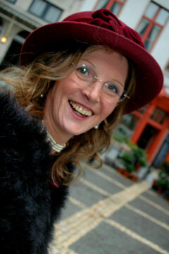 May Van Tichelt